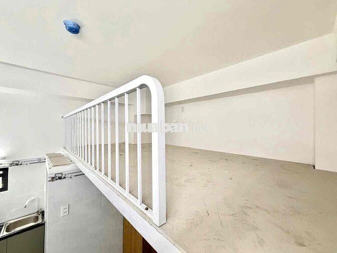 Duplex mới 100% - Full nội thất - Sát ĐH Nguyễn Tất Thành