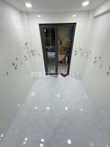 🤩QUẬN 5-3 TẦNG – CÁCH MẶT TIỀN 30M - 4 PHÒNG NGỦ - 3 TỶ MỚI GHÊ