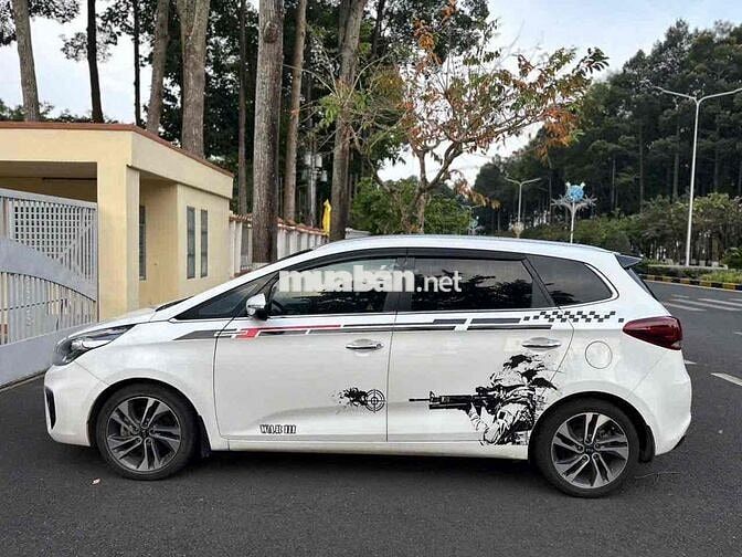 Kia Rondo 2018 7 chỗ Trắng Tự động
