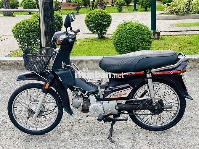 Honda Dream Thái biển tp