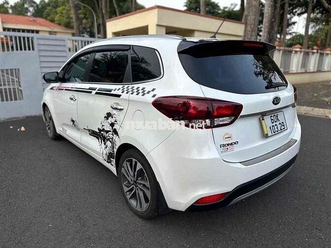 Kia Rondo 2018 7 chỗ Trắng Tự động