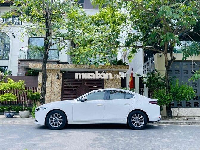 Mazda Mazda3 Luxury 2022 Trắng 50000 km