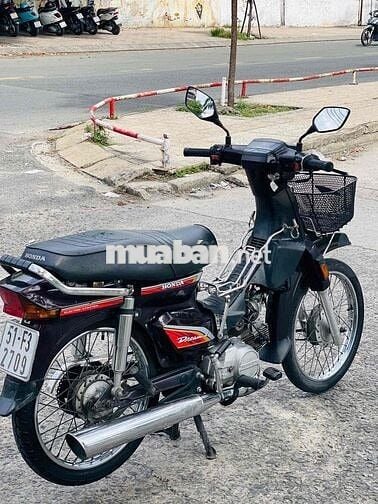Honda Dream Thái biển tp