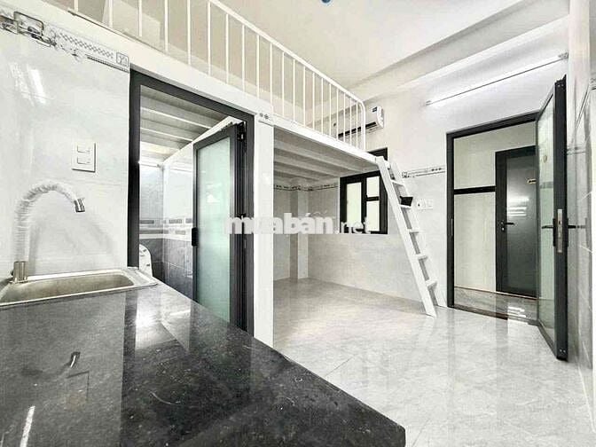 Duplex mới 100% - Full nội thất - Sát ĐH Nguyễn Tất Thành