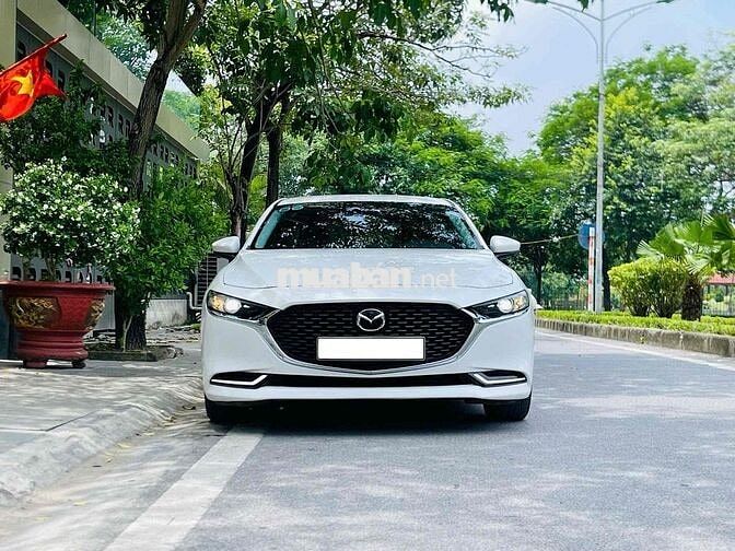 Mazda Mazda3 Luxury 2022 Trắng 50000 km