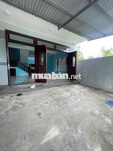 Nhà nguyên căn 3 phòng ngủ gần cầu vượt Hoà Cầm