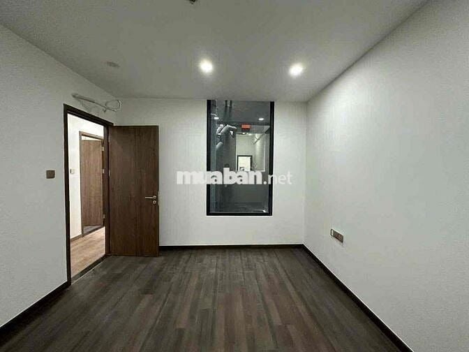 Cho thuê Penhouse 4PN 130M2 dọn vào được ngay