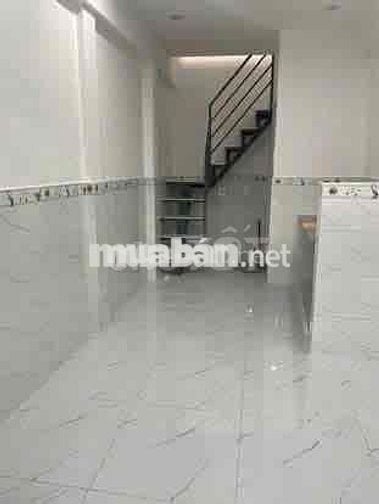 NHÀ QUẬN 4 CÓ DÒNG TIỀN THUÊ SẴN - GIÁ 2 TỶ