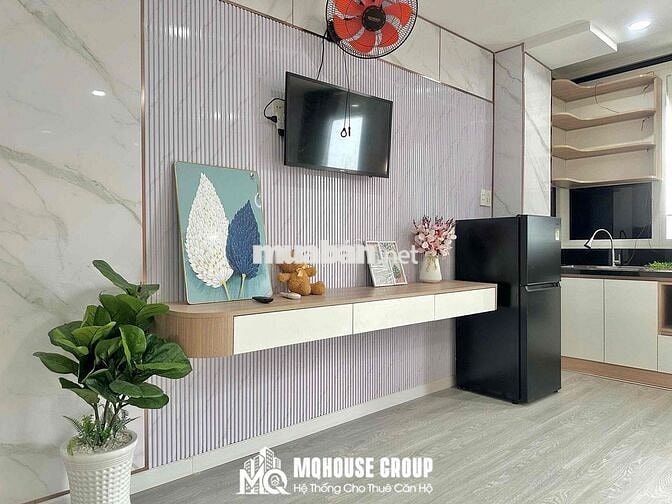 STUDIO BAN CÔNG FULL NỘI THẤT & THANG MÁY MÁY GIẶT RIÊNG GẦN AEON TPHU