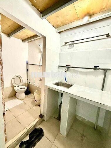 Mình về quê muốn pass lại phòng