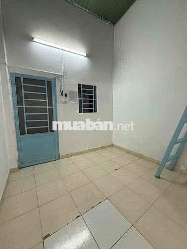Mình về quê muốn pass lại phòng