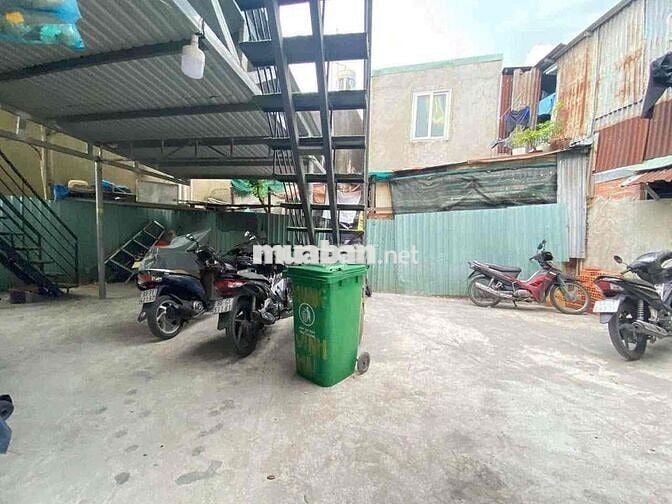 Mình về quê muốn pass lại phòng
