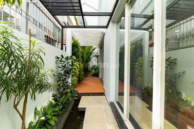 Cho thuê villa 216/ Nguyễn Văn Hưởng, Thảo Điền, Q2_DTSD 430m² có 5PN