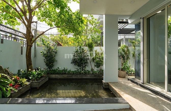Cho thuê villa 216/ Nguyễn Văn Hưởng, Thảo Điền, Q2_DTSD 430m² có 5PN
