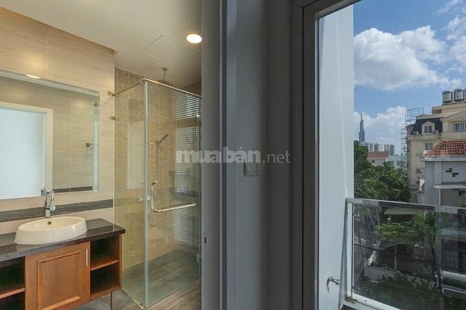 Cho thuê villa 216/ Nguyễn Văn Hưởng, Thảo Điền, Q2_DTSD 430m² có 5PN