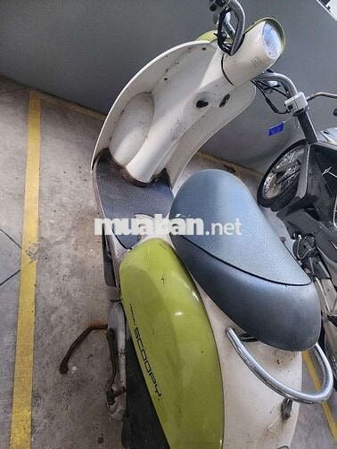 Honda Scoopy Trắng Xanh lá Hỏng hóc