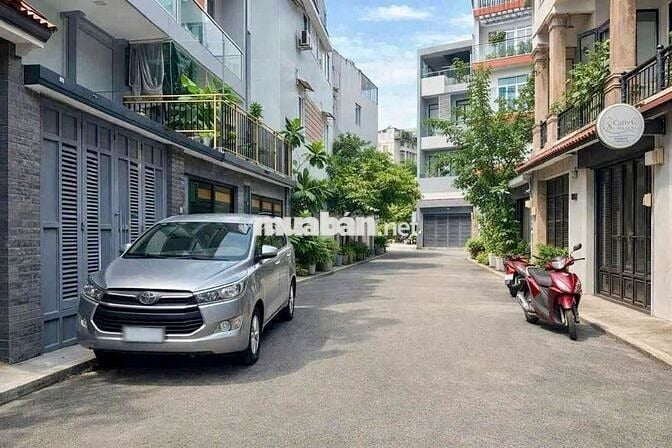 Cho THUÊ CHDV hẻm 10m Đặng Thùy Trâm, Hầm Trệt 2 Lầu ST. Có 12 PN. 