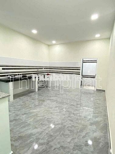 Nguyên căn hẻm ba gác trần xuân soạn 240m2
