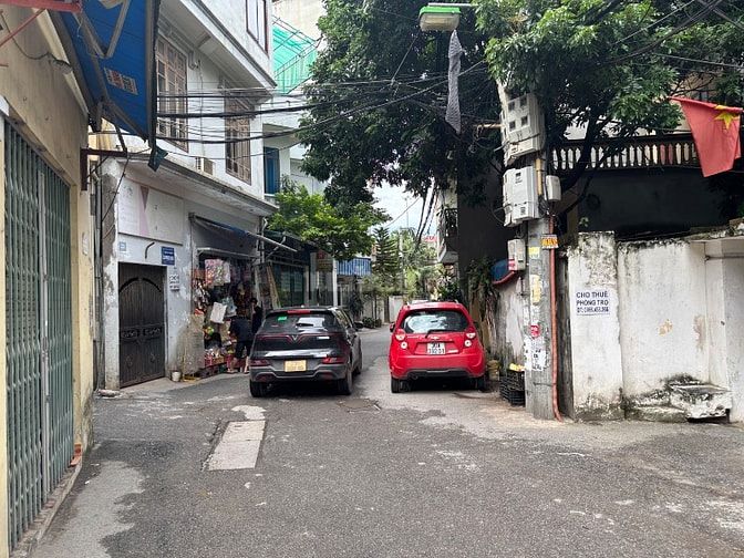 BÁN ĐẤT TẶNG NHÀ NAM TỪ LIÊM - 44m² - CHỈ LOANH QUANH 160 TRIỆU/M²