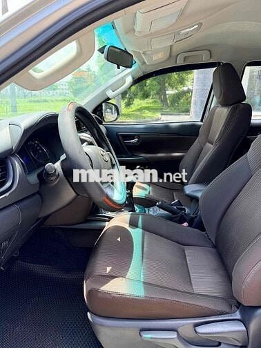 Toyota Fortuner 2019 Số sàn Dầu Bạc