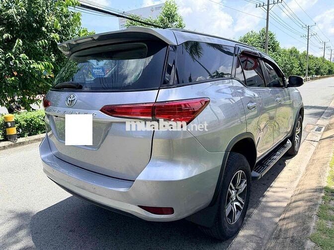 Toyota Fortuner 2019 Số sàn Dầu Bạc