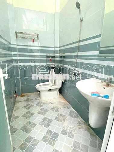 Nguyên căn hẻm ba gác trần xuân soạn 240m2