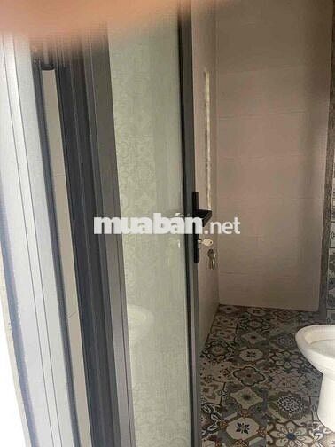 Cho Thuê Phòng Trọ Cửa Sổ Đón Sáng Thoáng Mát Ngay Sát Phố Bùi Viện