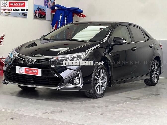 Toyota Altis 1.8E 2020 Đen 9.000 Km