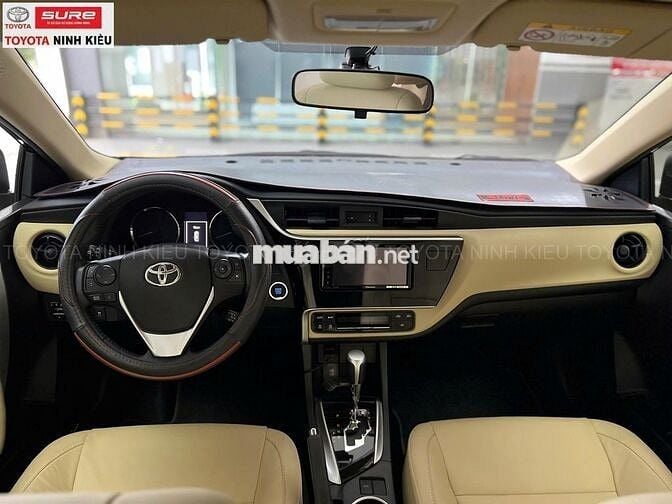 Toyota Altis 1.8E 2020 Đen 9.000 Km