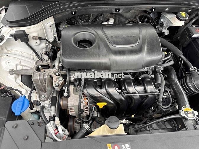Hyundai Elantra GLS 2019 Trắng 8719 km