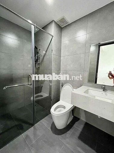 STUDIO BAN CÔNG FULL NỘI THẤT NGAY DƯƠNG QUẢNG HÀM