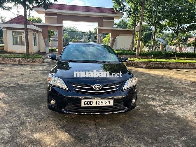 Toyota Corolla Altis số sàn màu Đen