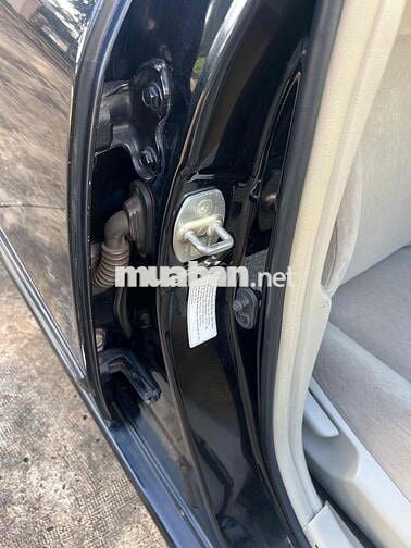 Toyota Corolla Altis số sàn màu Đen