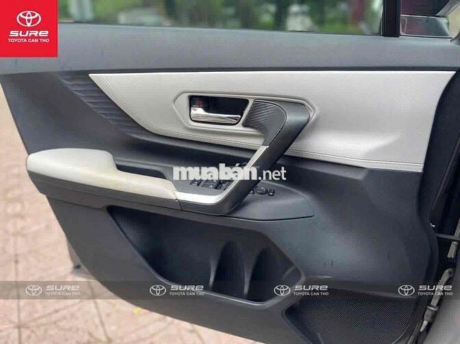 Toyota Veloz Cross Top 2022 Bạc Tự động CVT