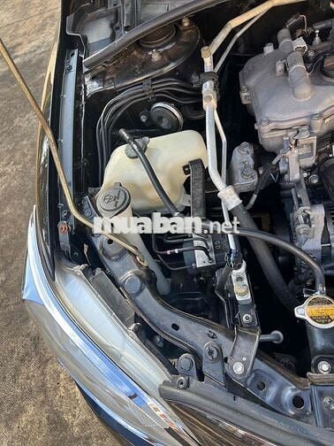 Toyota Corolla Altis số sàn màu Đen