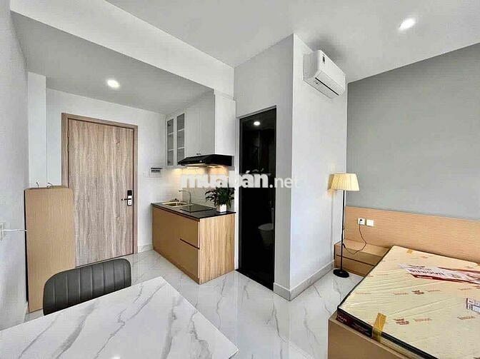 STUDIO BAN CÔNG FULL NỘI THẤT NGAY DƯƠNG QUẢNG HÀM