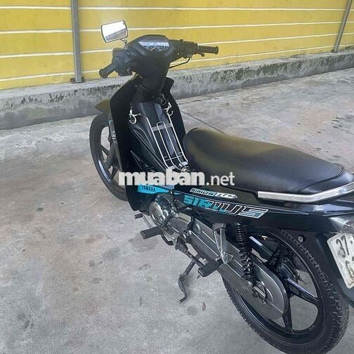 Yamaha Sirius Đen