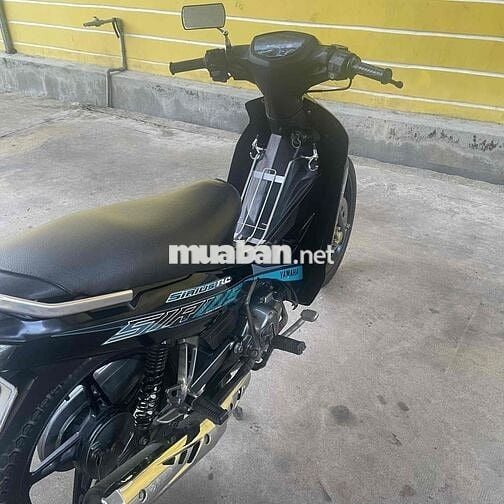 Yamaha Sirius Đen