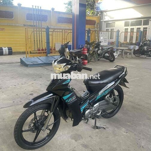 Yamaha Sirius Đen
