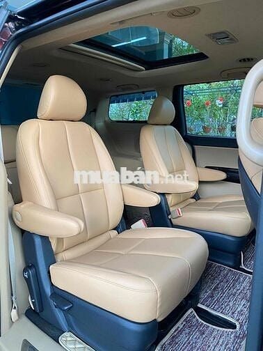 Kia Sedona 2018 máy dầu bản cao cấp DATH
