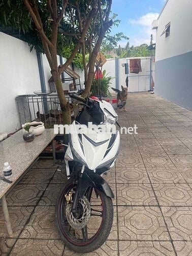 Yamaha Exciter 150 Trắng đỏ đen