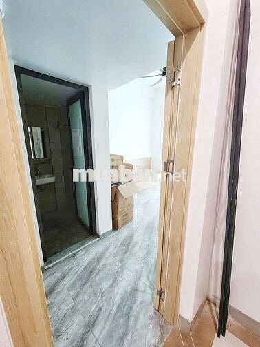 Bóc tem Siêu phẩm CCMN Full đồ xịn sò. ban công, máy giặt tại Cự Lộc