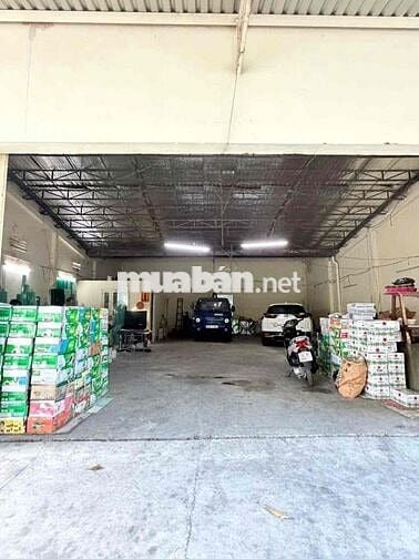 Cho thuê kho 260m2 Trông suốt Xuân Thới thượng
