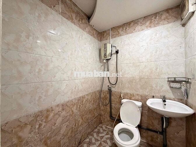 Giá Siêu Rẻ!! Cho Thuê 2PN 2WC 40m2 Full NT Thoáng Ngay THT Quận 10