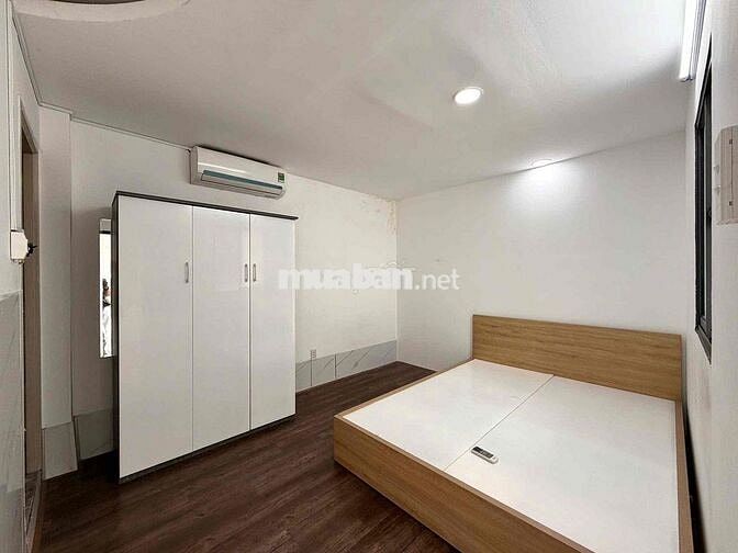Giá Siêu Rẻ!! Cho Thuê 2PN 2WC 40m2 Full NT Thoáng Ngay THT Quận 10