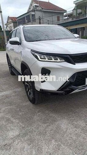 Toyota Fortuner Legender 2021 Trắng 68.000 km