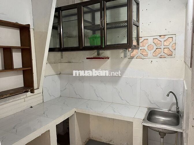 Cho thuê phòng nhà mặt tiền Điện Biên Phủ