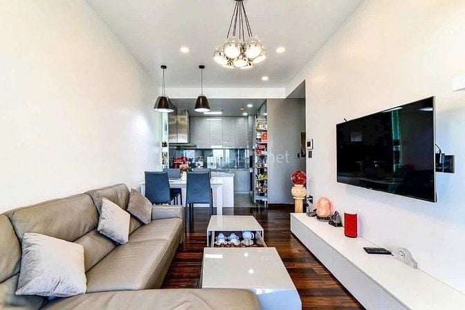 C/C cao cấp 2PN 80m2 giá 16tr/th nhà trống sẵn view ban công sân bay 