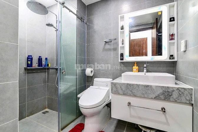  C/C cao cấp 2PN 80m2 giá 16tr/th nhà trống sẵn view ban công sân bay 