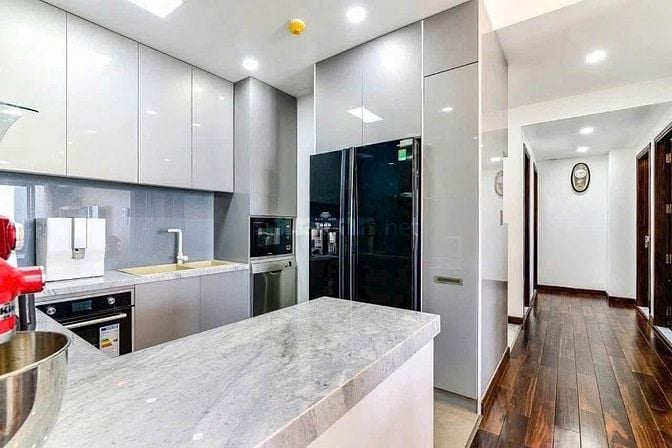  C/C cao cấp 2PN 80m2 giá 16tr/th nhà trống sẵn view ban công sân bay 